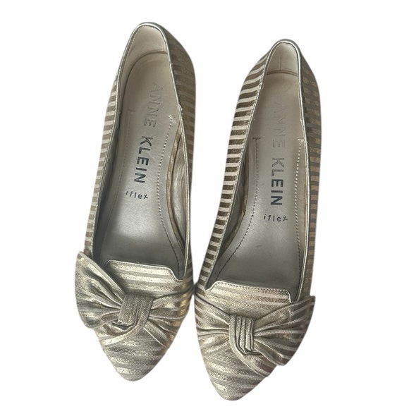 Anne Klein Iflex Metallic Gold and Cream Striped Bow Dress Flats - Picture 6 of 7